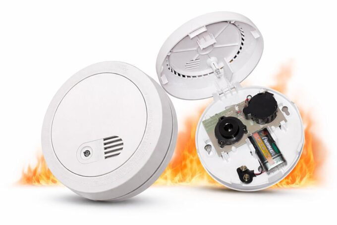 brk smoke detector/alarm
